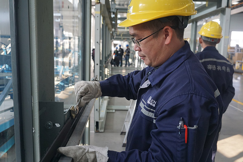 辛格林工厂总部员工宿舍分段式框架结构电梯安装中